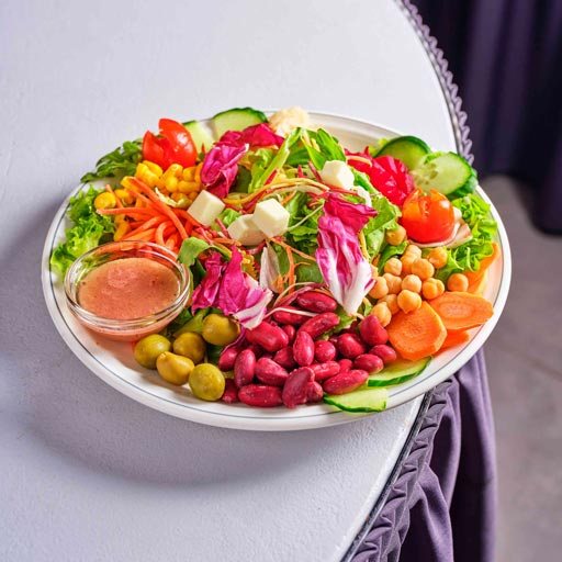 green_salad_uber_eats_india_village_restaurant_interlaken_april26_hurrah_fotografie_0227