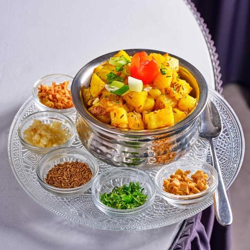 jeera_aloo_uber_eats_india_village_restaurant_interlaken_april26_hurrah_fotografie_0202