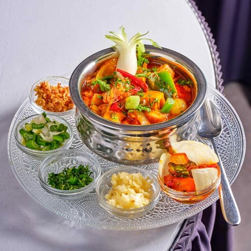 kadai_paneer_uber_eats_india_village_restaurant_interlaken_april26_hurrah_fotografie_0198