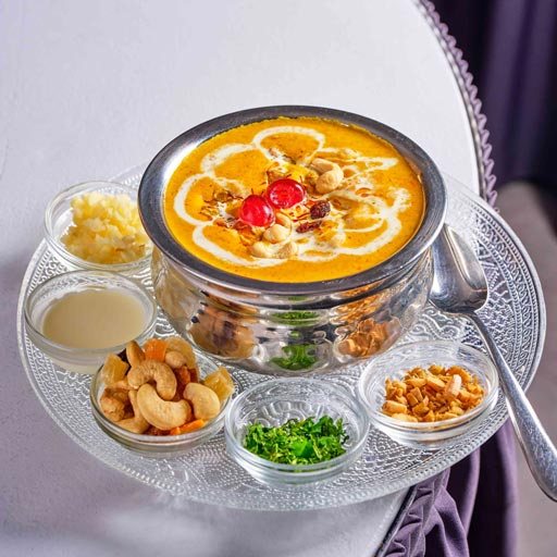 lamp_korma_uber_eats_india_village_restaurant_interlaken_april26_hurrah_fotografie_0193