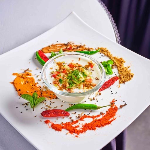 raita_or_yoghurt_uber_eats_india_village_restaurant_interlaken_april26_hurrah_fotografie_0224